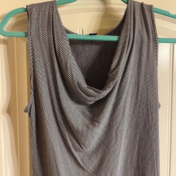 Ann Taylor- navy & white striped, sleeveless, cowl neck, tie side blouse! - Picture 5 of 5